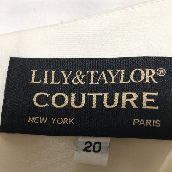 Lily&Taylor bracelet sleeve fully lined blouse. NWOT - Picture 6 of 6